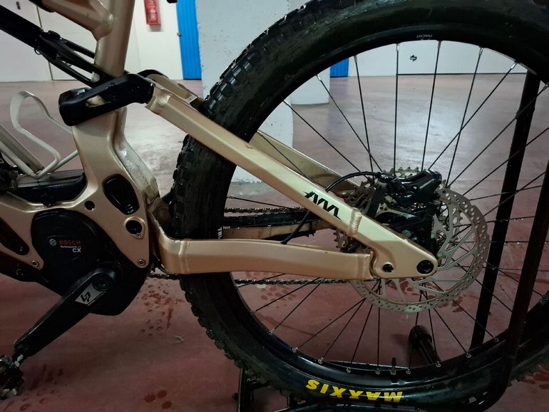 Used Lapierre Overvolt AM 5.6 2022 Mountainbike, Orange — image 9 of 9