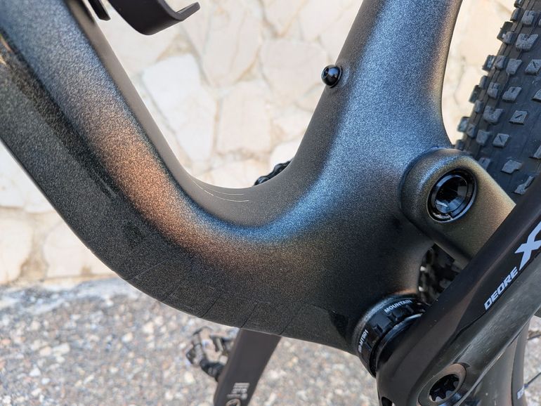 Used Orbea OIZ M10 2024 2024 Mountainbike, Black, 29 — image 10 of 11