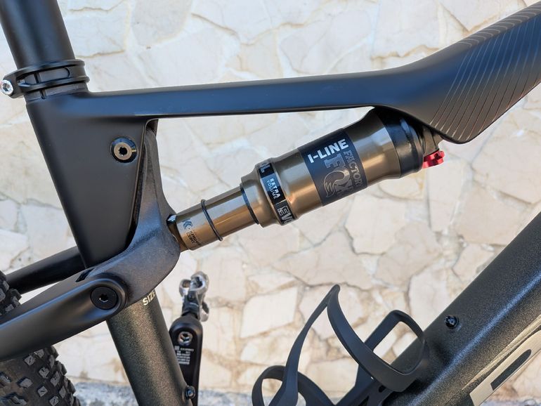 Used Orbea OIZ M10 2024 2024 Mountainbike, Black, 29 — image 7 of 11