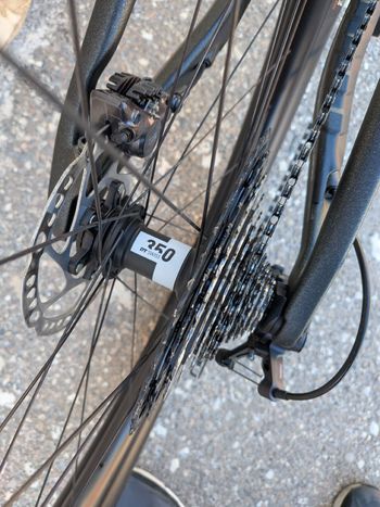 Used Orbea OIZ M10 2024 2024 Mountainbike, Black, 29 — image 9 of 11