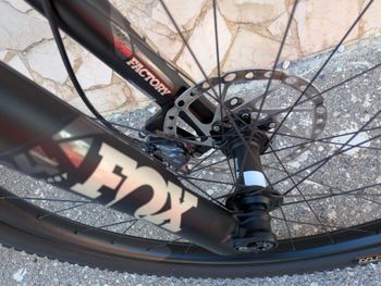 Used Orbea OIZ M10 2024 2024 Mountainbike, Black, 29 — image 4 of 11