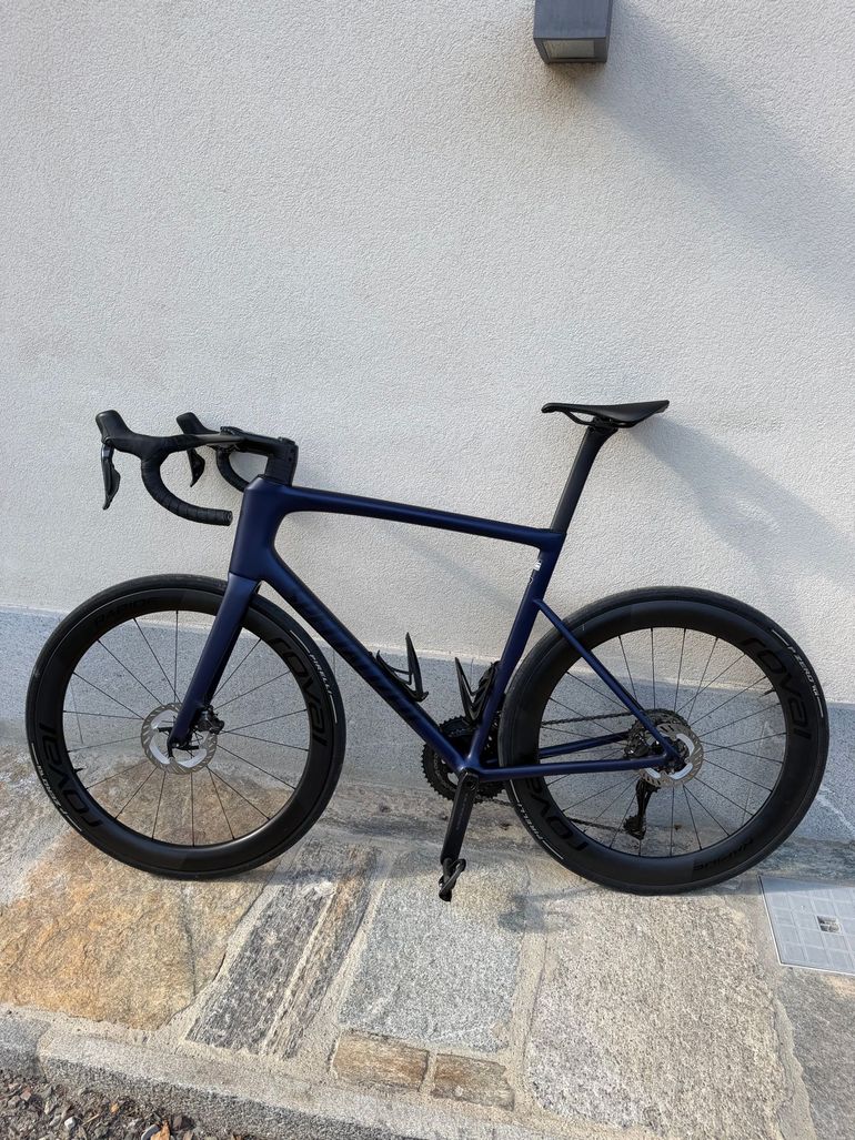 Used Specialized Tarmac Shimano Ultegra Di2 2024 Road & Gravel, Blue — image 3 of 9
