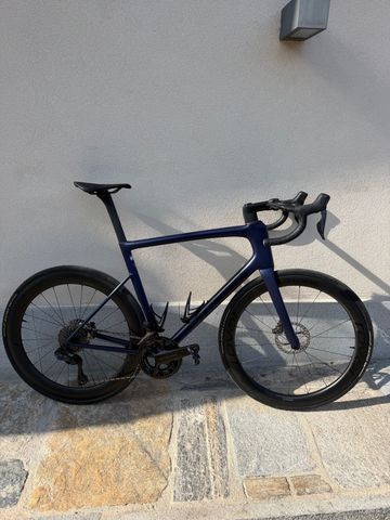 Used Specialized Tarmac Shimano Ultegra Di2 2024 Road & Gravel