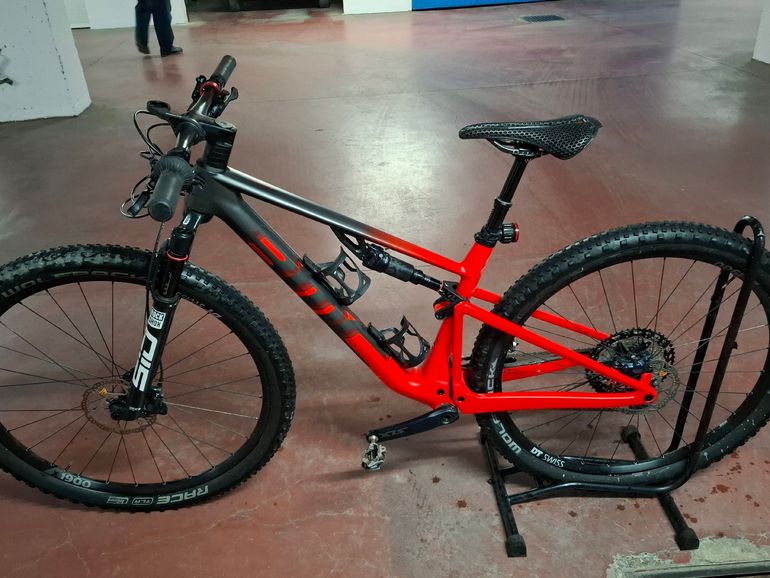 Used BMC 2024 Mountainbike, Red — image 2 of 4