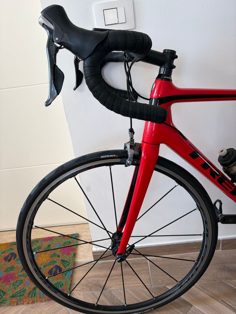Used Trek Émonda SL 6 2018 2018 Road & Gravel, Red — image 4 of 14