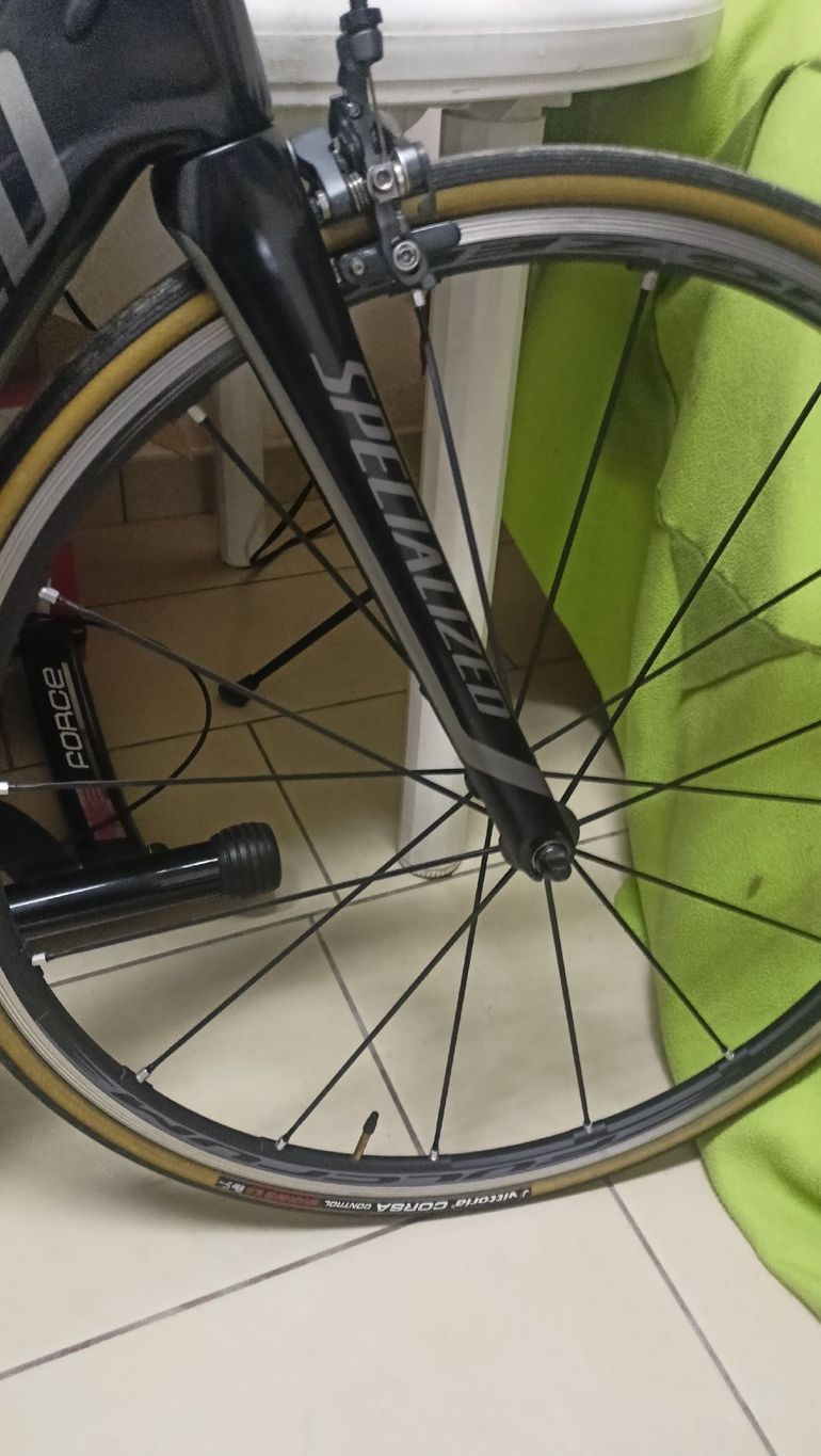Used Specialized Venge Expert Ultegra 2014 2014 Road & Gravel, Black — image 8 of 9