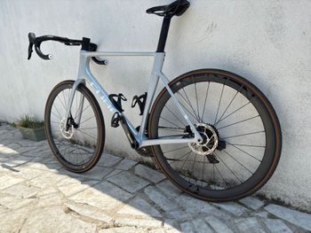 CUBE LITENING AIR C:68X, PRO 2025 2025 Road & Gravel usato, Grigio chiaro — immagine 2 di 7