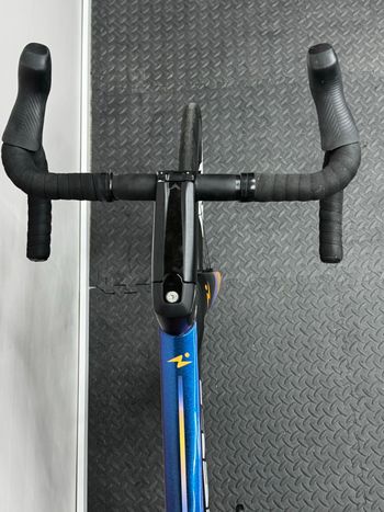 Used Felt AR Advanced Ultegra Di2 2025 2025 Road & Gravel, Blue — image 8 of 15