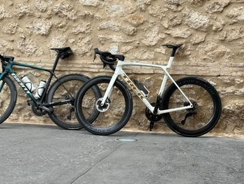 Used Trek Madone SLR 7 Gen 8 2025 2025 Road & Gravel, White — image 4 of 4
