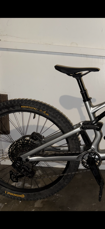 Specialized Stumpjumper EVO Other SRAM - Mountainbike 2026 Mountainbike usato, Grigio chiaro — immagine 3 di 4