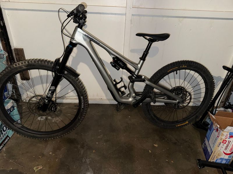 Specialized Stumpjumper EVO Other SRAM - Mountainbike 2026 Mountainbike usato, Grigio chiaro — immagine 1 di 4