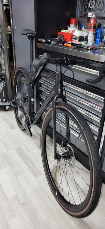 Used Specialized Crux Expert 2024 2024 Road & Gravel, Black — image 3 of 6