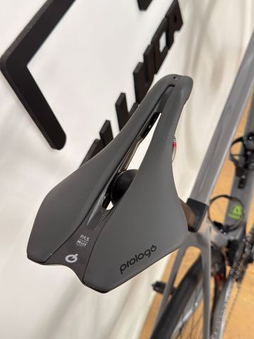 Used Di Luca Custom SRAM Force eTap AXS 2024 Road & Gravel, Light Gray — image 7 of 8