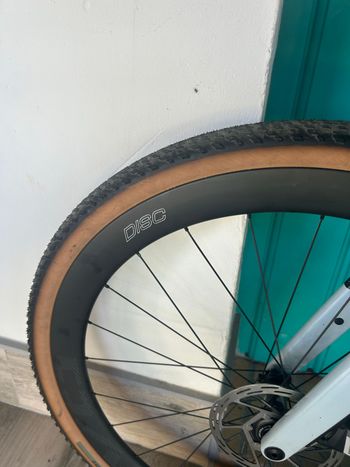 Used Scott Addict Gravel 20 2025 2025 Road & Gravel, Light Gray — image 6 of 7