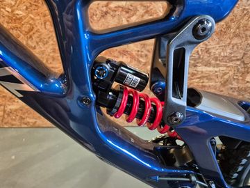 Brugt Santa Cruz V10 DH S 2027 2027 Mountainbike — billede 3 af 7