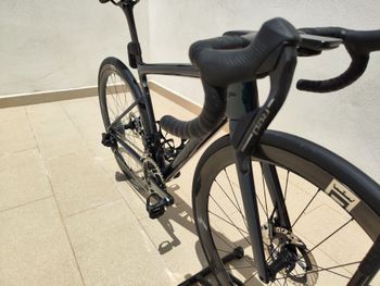 Used Specialized S-Works Tarmac SL8 – SRAM RED AXS 2025 2025 Road & Gravel, Blue — image 4 of 5
