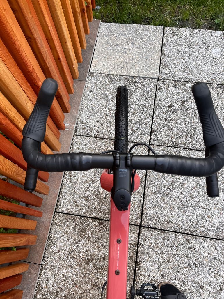 Käytetty Canyon Grizl CF SL 8 1by 2024 2024 Road & Gravel — kuva 6 / 14