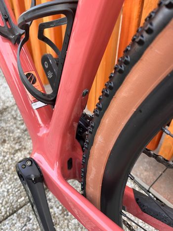 Käytetty Canyon Grizl CF SL 8 1by 2024 2024 Road & Gravel — kuva 8 / 14