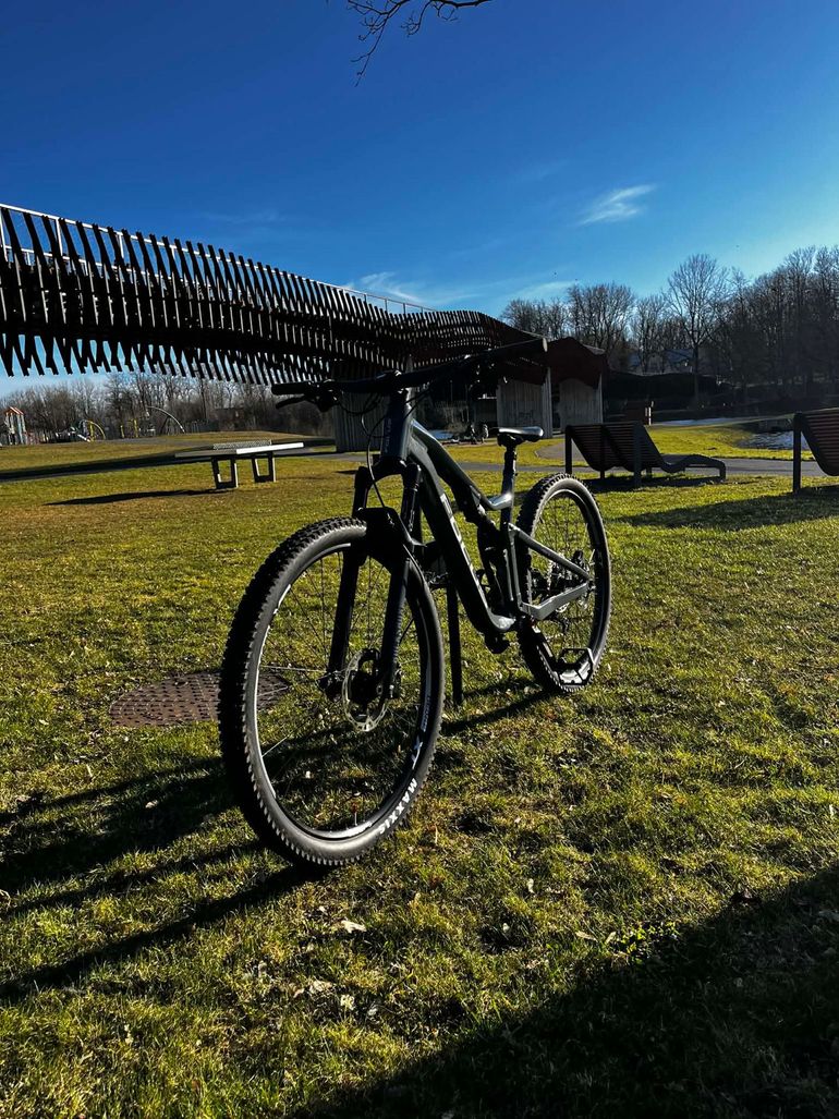 Used Focus THRON 6.8 2021 2021 Mountainbike, Light Gray, 29 — image 3 of 7