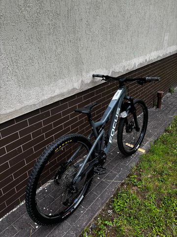 Used Focus THRON 6.8 2021 2021 Mountainbike, Light Gray, 29 — image 3 of 8