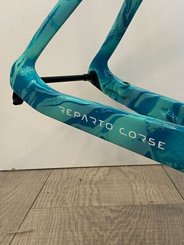 Tweedehands Bianchi Oltre RC Founder Edition 2026 Frameset 2026 Road & Gravel — afbeelding 4 van 4