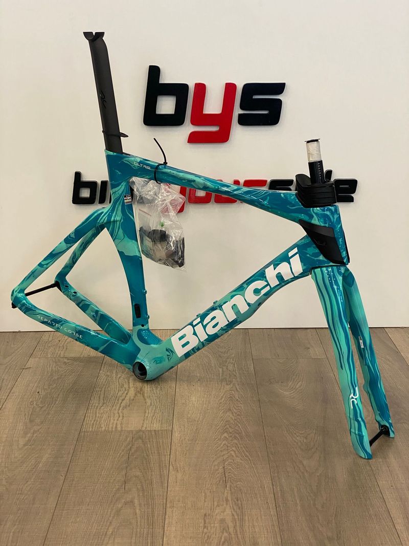 Used Bianchi Oltre RC Founder Edition 2026 Frameset 2026 Road & Gravel