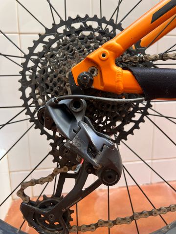 Used Giant Stance SRAM GX 2019 Mountainbike, Orange — image 3 of 24