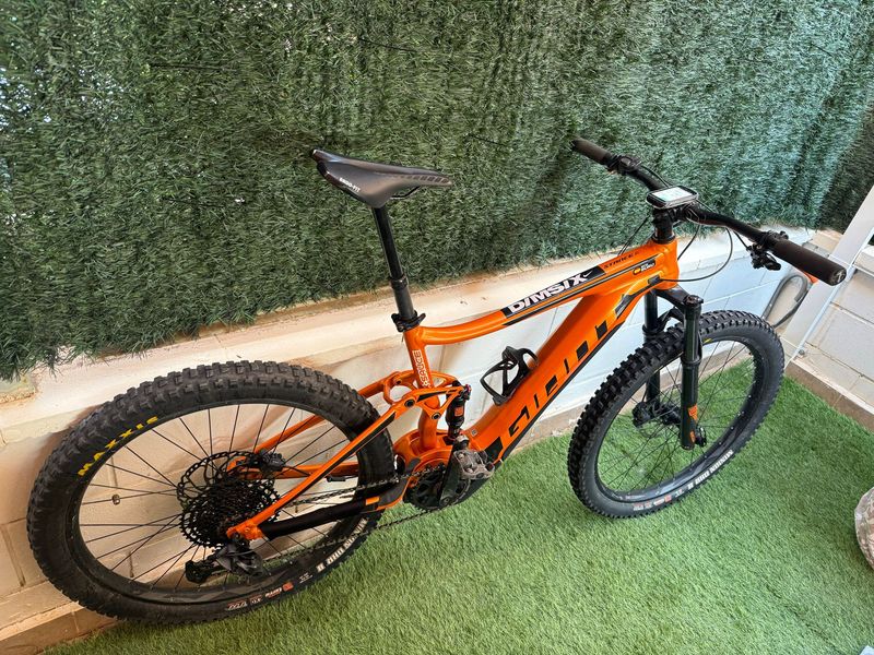 Used Giant Stance SRAM GX 2019 Mountainbike, Orange — image 1 of 24