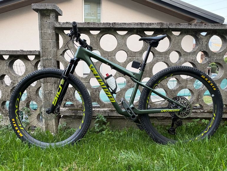 Gebrauchtes Specialized Epic SRAM GX Eagle AXS 2024 Mountainbike, Grün — Bild 2 von 5