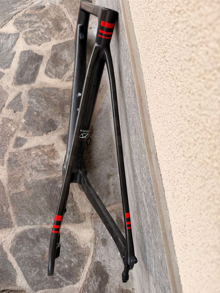 Used Factor O2 VAM SRAM RED eTap AXS w/ Power Meter 2023 Frameset 2023 Road & Gravel, Black — image 5 of 6