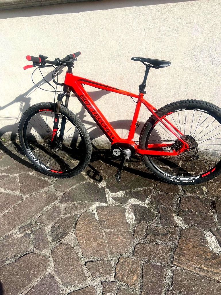Used Bottecchia BE32 EVO 2021 Mountainbike, Red — image 1 of 12