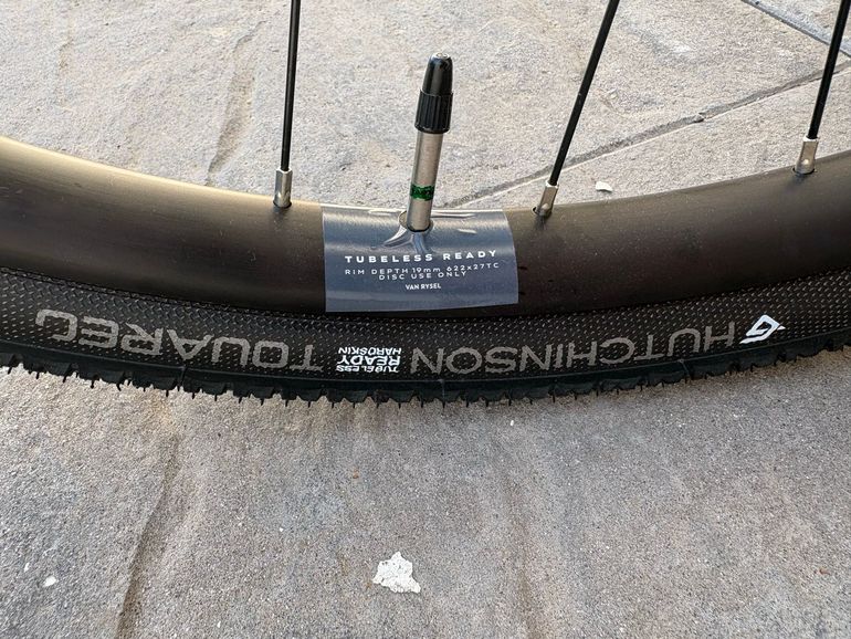Used Van rysel Microshift SWORD 1x10v, GRVL AF gravel bike 2024 2024 Road & Gravel, Light Gray — image 11 of 12