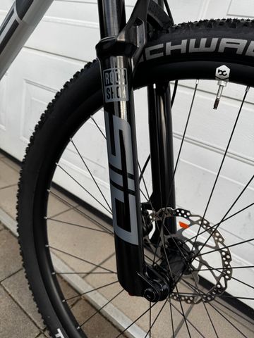 Used Trek Procaliber 8 2025 2025 Mountainbike, Light Gray, 29 — image 10 of 12