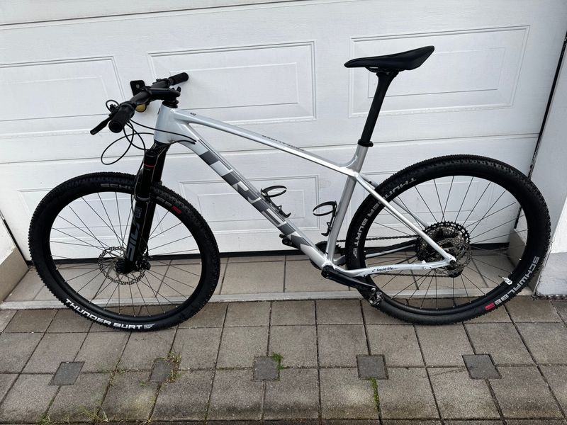 Used Trek Procaliber 8 2025 2025 Mountainbike, Light Gray, 29 — image 3 of 12