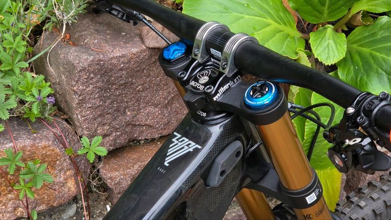 Použité Propain Rage CF 29 Highend 2022 2022 Mountainbike — obrázek 7 z 14