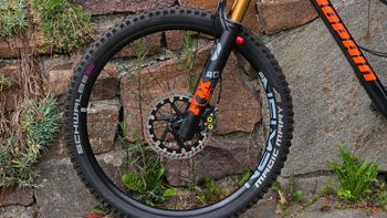 Použité Propain Rage CF 29 Highend 2022 2022 Mountainbike — obrázek 10 z 14
