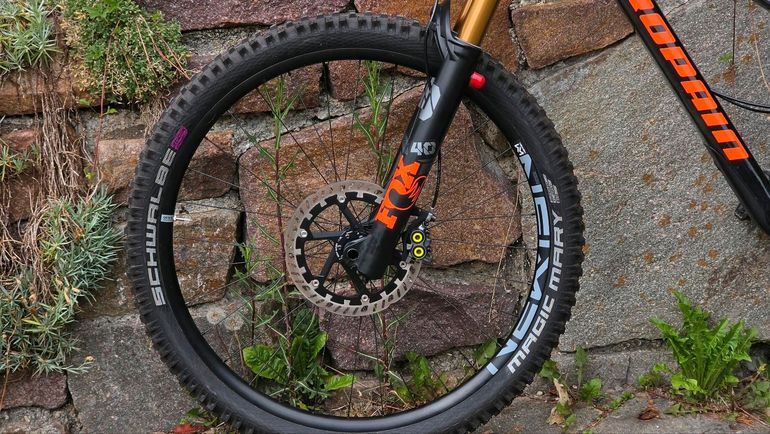 Použité Propain Rage CF 29 Highend 2022 2022 Mountainbike — obrázek 10 z 14