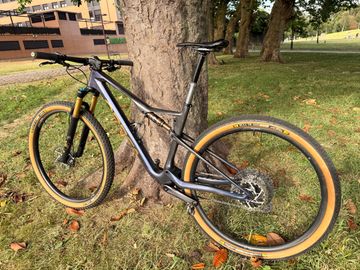 Gebrauchtes Orbea OIZ M-PRO 2023 2023 Mountainbike, Violett, 29 — Bild 2 von 17
