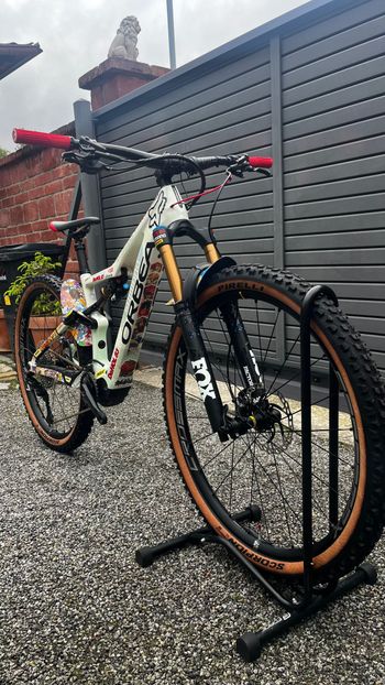 Used Orbea RISE M10 2022 2022 Mountainbike, White, 29 — image 2 of 15