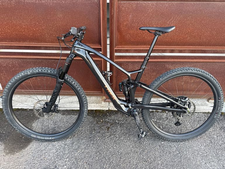 Gebrauchtes Trek Fuel EXe 9.8 XT 2025 2025 Mountainbike, Schwarz, 29 — Bild 1 von 6