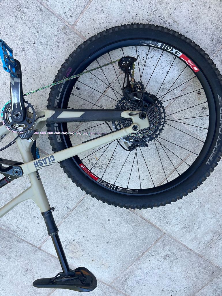 Used Commencal Clash SRAM SX Eagle 2022 Mountainbike, Light Gray — image 5 of 11