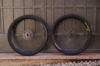 Używany Trek Superfly FS 9.8 SL 2014 2014 Mountainbike — zdjęcie 10 z 12