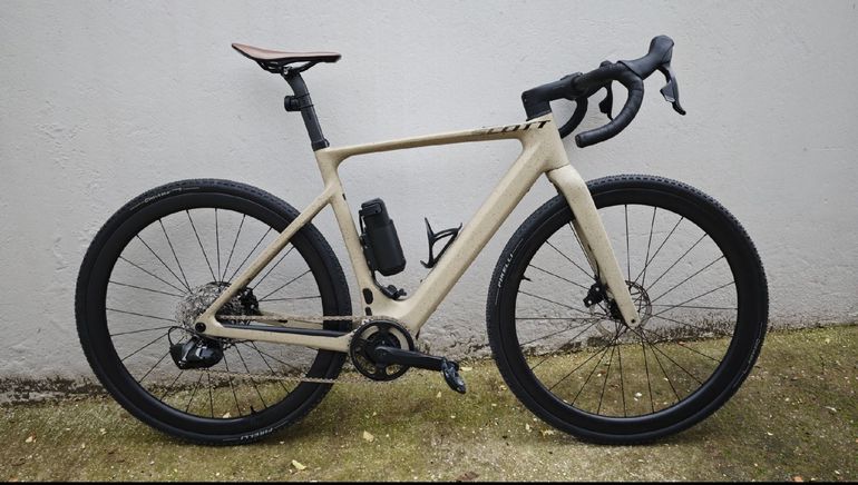 Used Scott Solace Gravel eRIDE 20 2023 2023 Road & Gravel, Light Gray — image 3 of 3