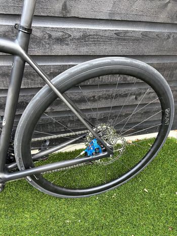 Used Specialized Aethos Pro - Force eTap AXS 2025 2025 Road & Gravel, Black — image 7 of 11