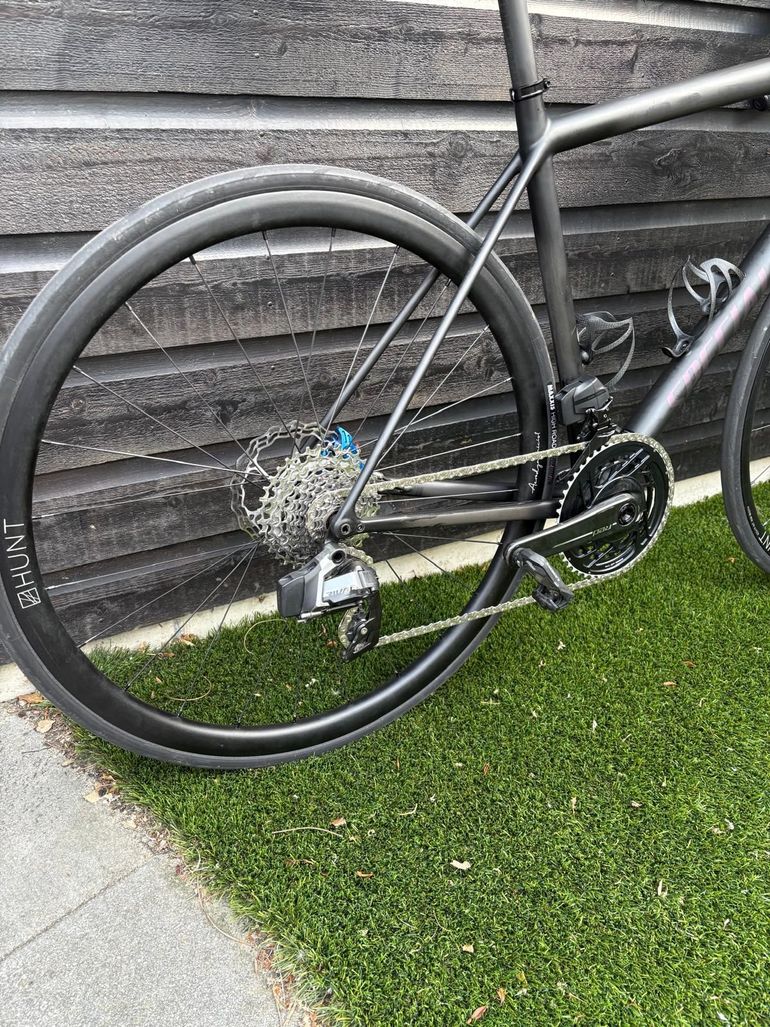 Used Specialized Aethos Pro - Force eTap AXS 2025 2025 Road & Gravel, Black — image 4 of 11