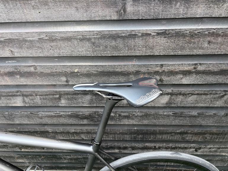Used Specialized Aethos Pro - Force eTap AXS 2025 2025 Road & Gravel, Black — image 9 of 11