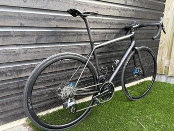 Used Specialized Aethos Pro - Force eTap AXS 2025 2025 Road & Gravel, Black — image 3 of 11