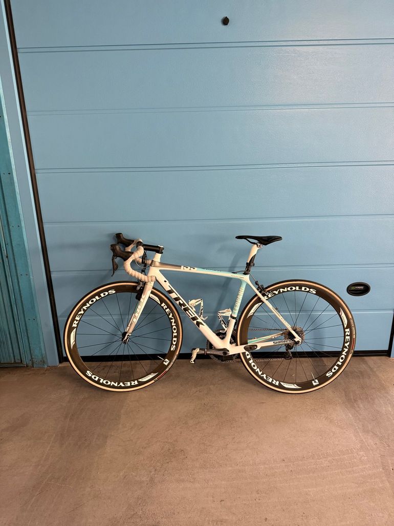 Used Trek Madone Shimano Dura Ace 2012 Road & Gravel, White — image 9 of 9