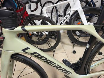 Tweedehands Lapierre Aircode DRS 5.0 2024 2024 Road & Gravel — afbeelding 8 van 19