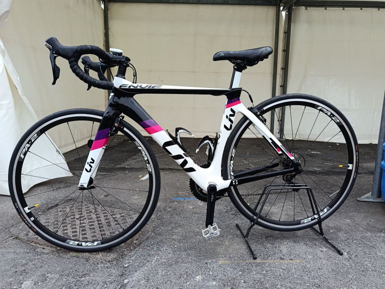 Używany Liv Envie Advanced 2 2016 Road & Gravel — zdjęcie 1 z 10